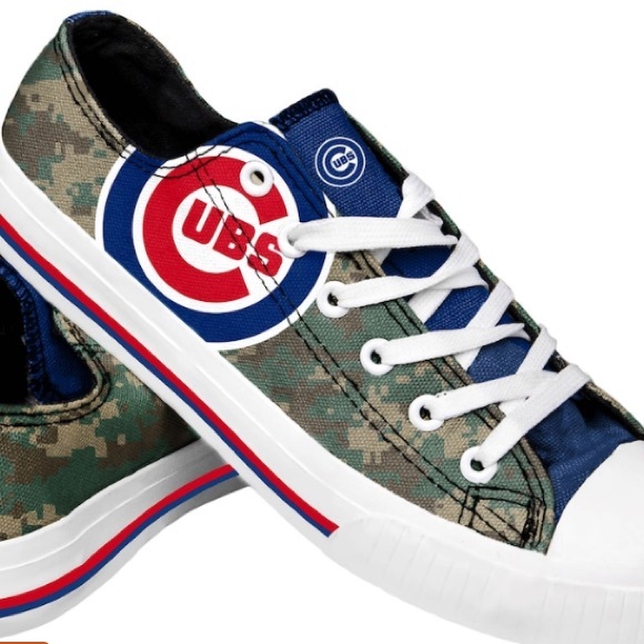 Cubs Converse - Picture 2 of 2